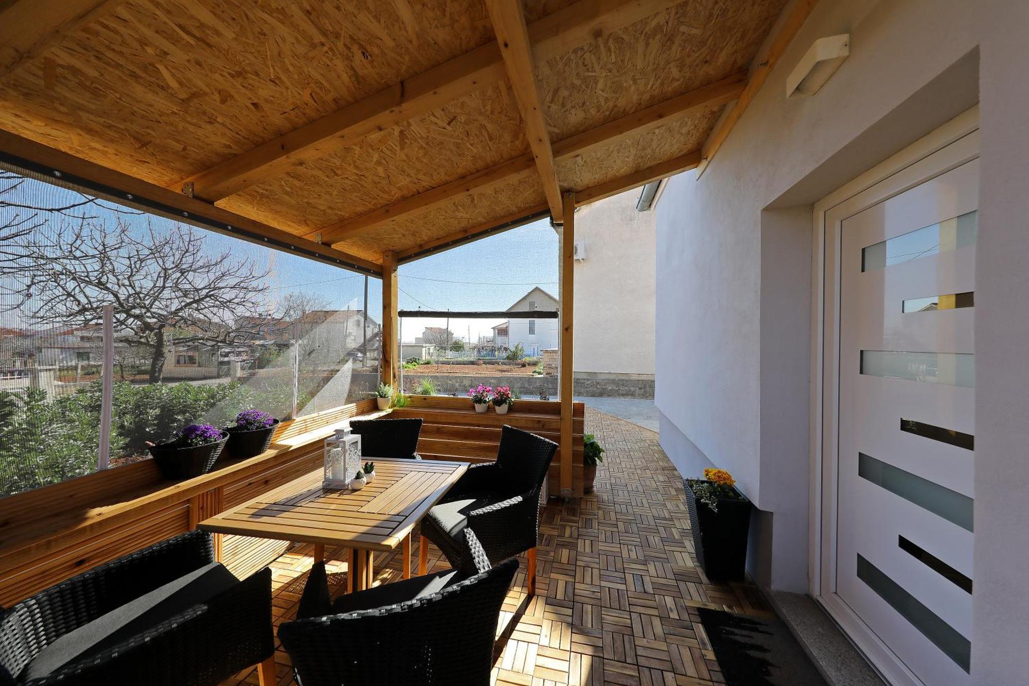 Apartament Summer Flower *
