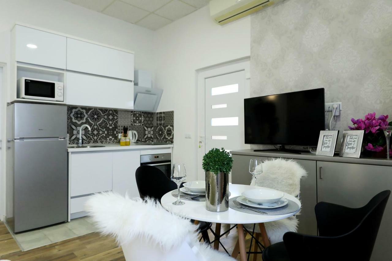 Summer Flower Apartament